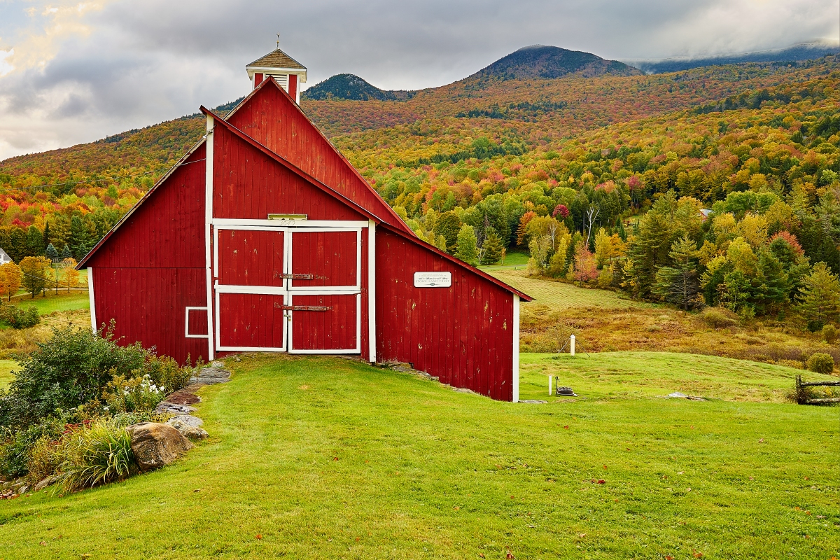 FALL GUIDE TO STOWE, VERMONT